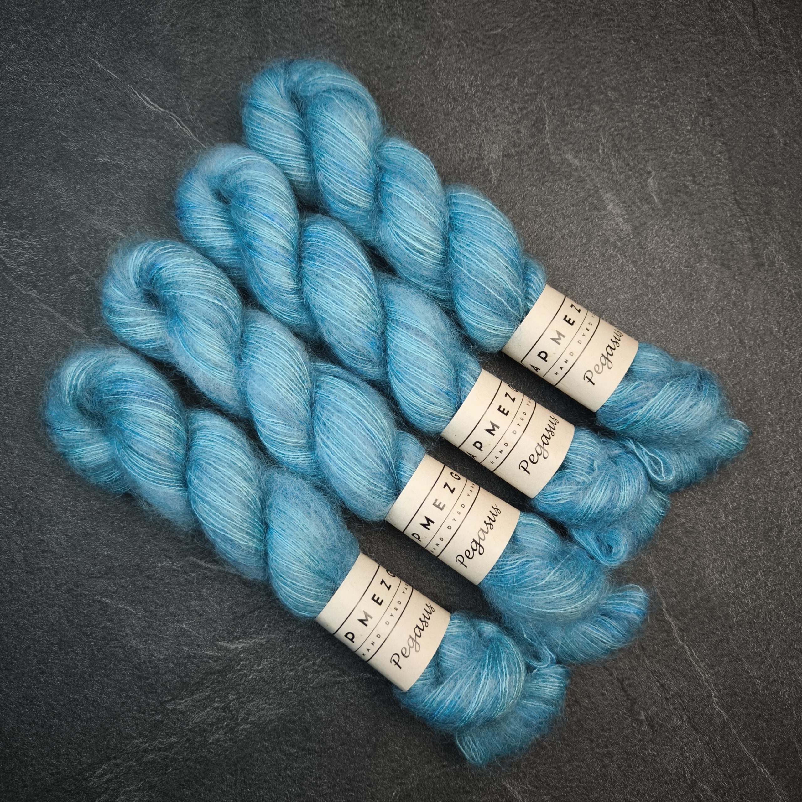 Pegasus (kid mohair with silk) (40) F-313