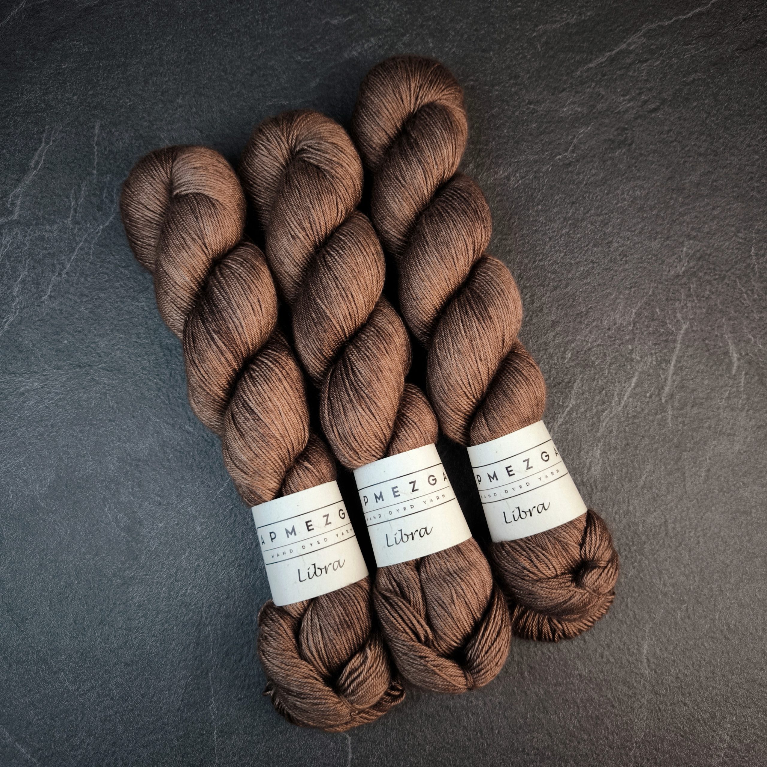 Libra (baby camel with silk) (G-084) (1) Libra (baby camel with silk) (G-084) (1)