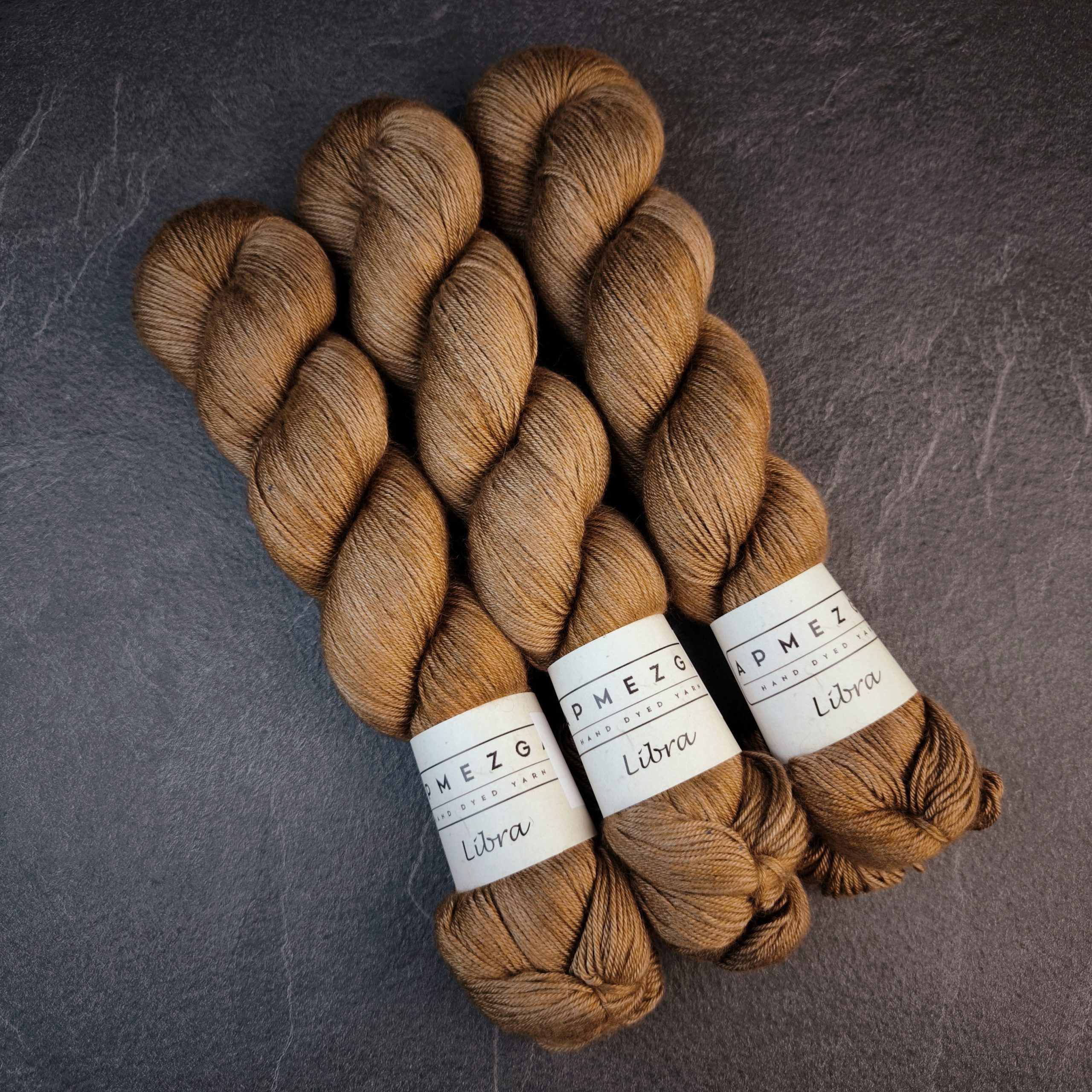 LIBRA: Baby Camel and Silk - 400m (G-086)