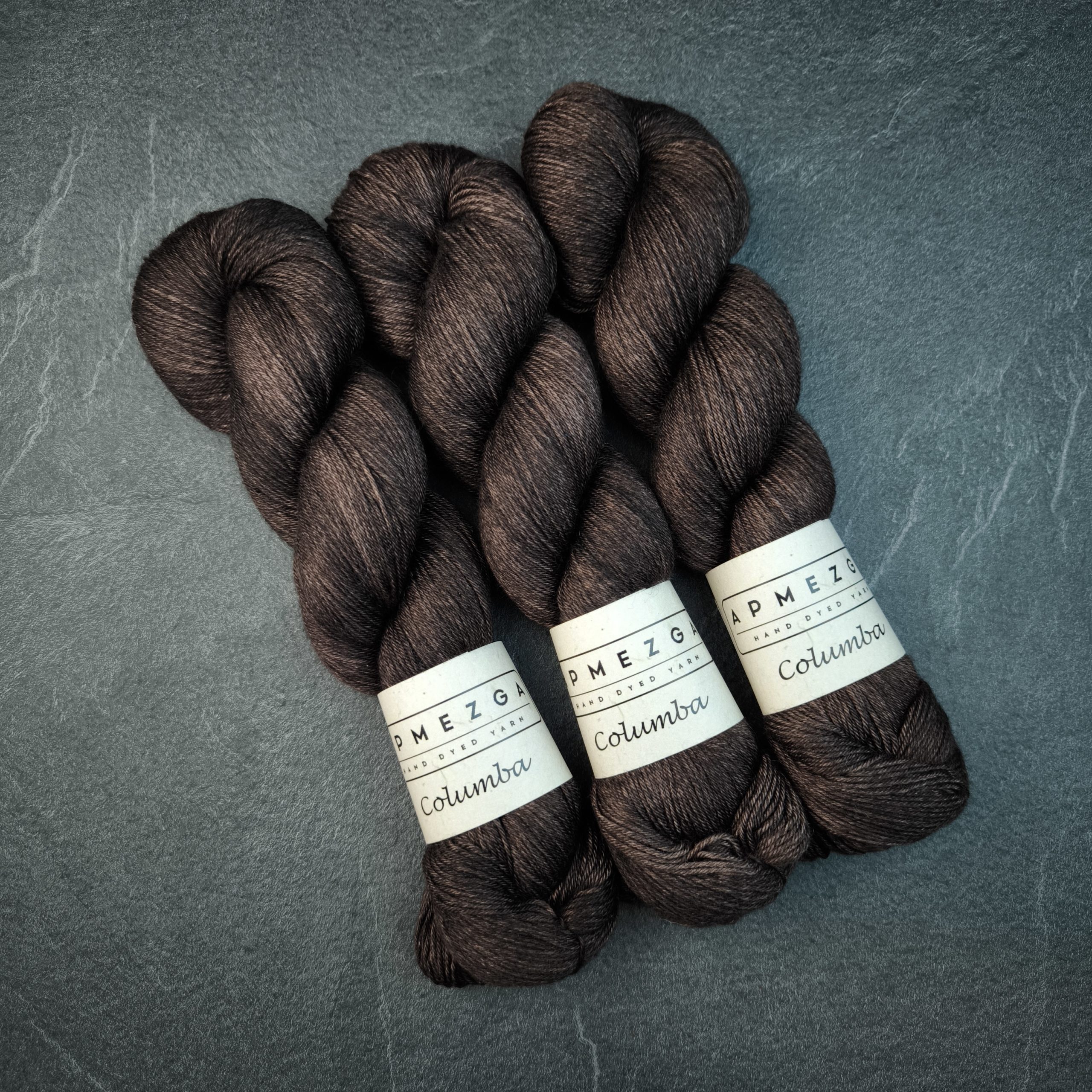 Columba (merino wool with silk) (15) L-260 Columba (merino wool with silk) (15) L-260