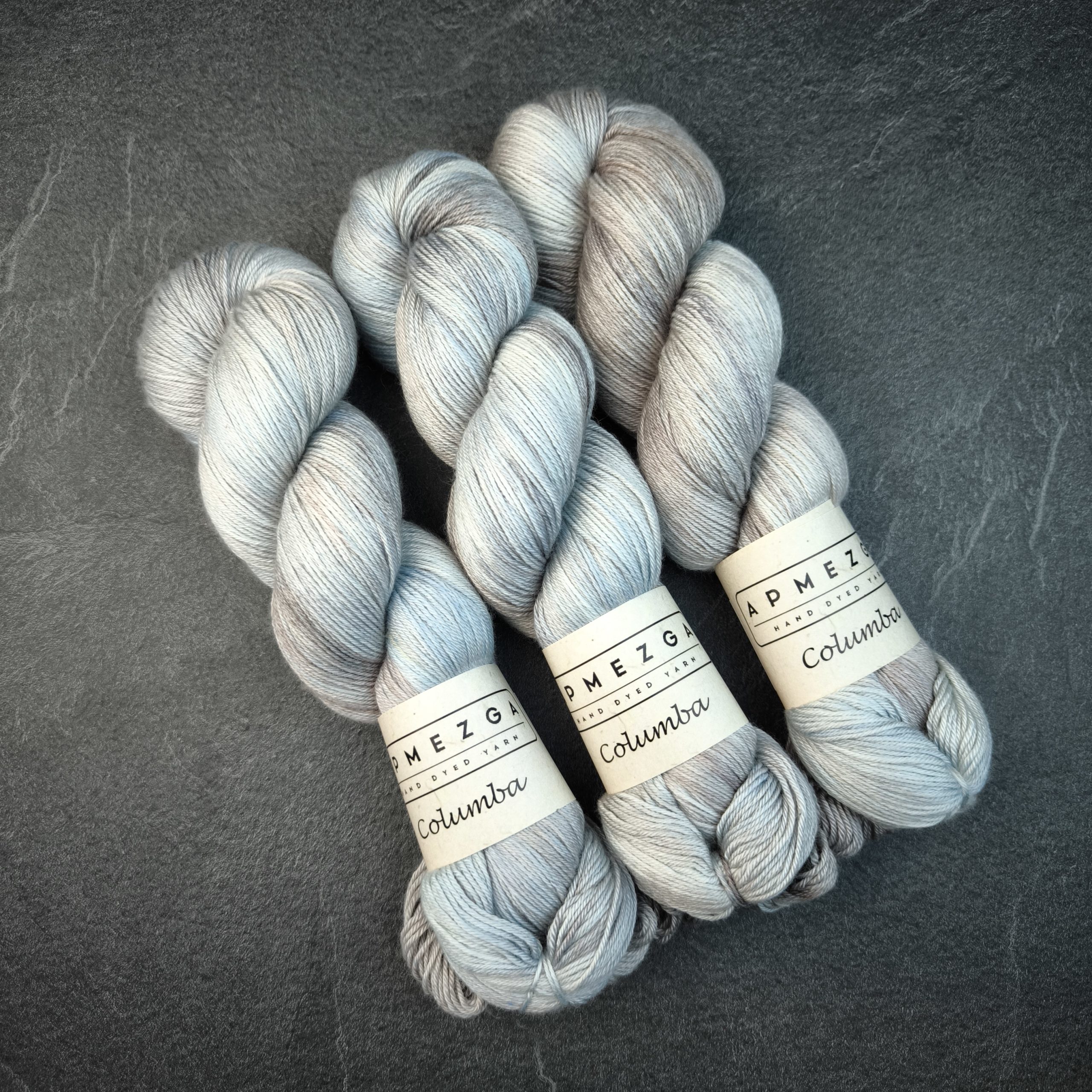 Columba (merino wool with silk) (9) L-255 Columba (merino wool with silk) (9) L-255