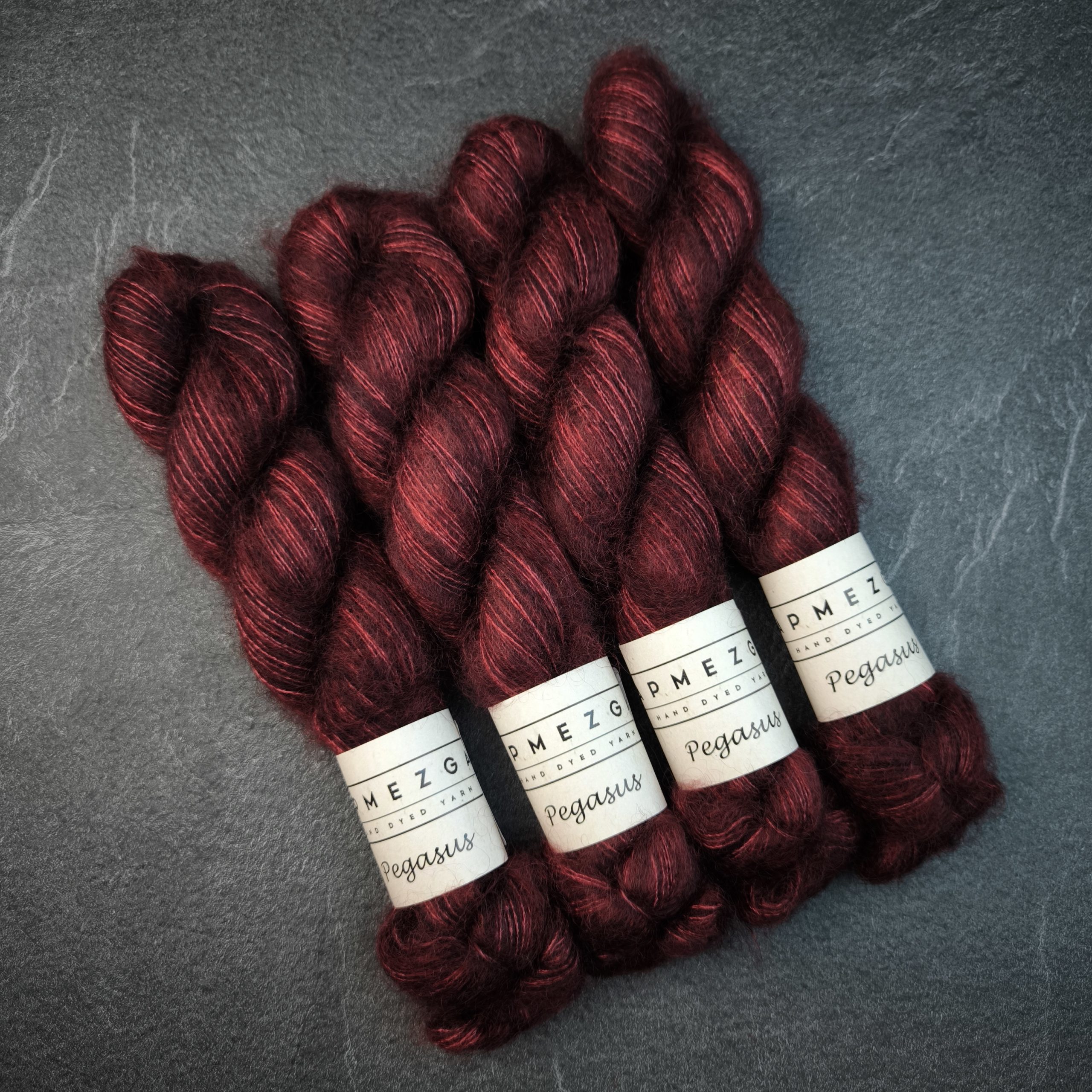 Pegasus (Kid mohair with silk) (47) F-372