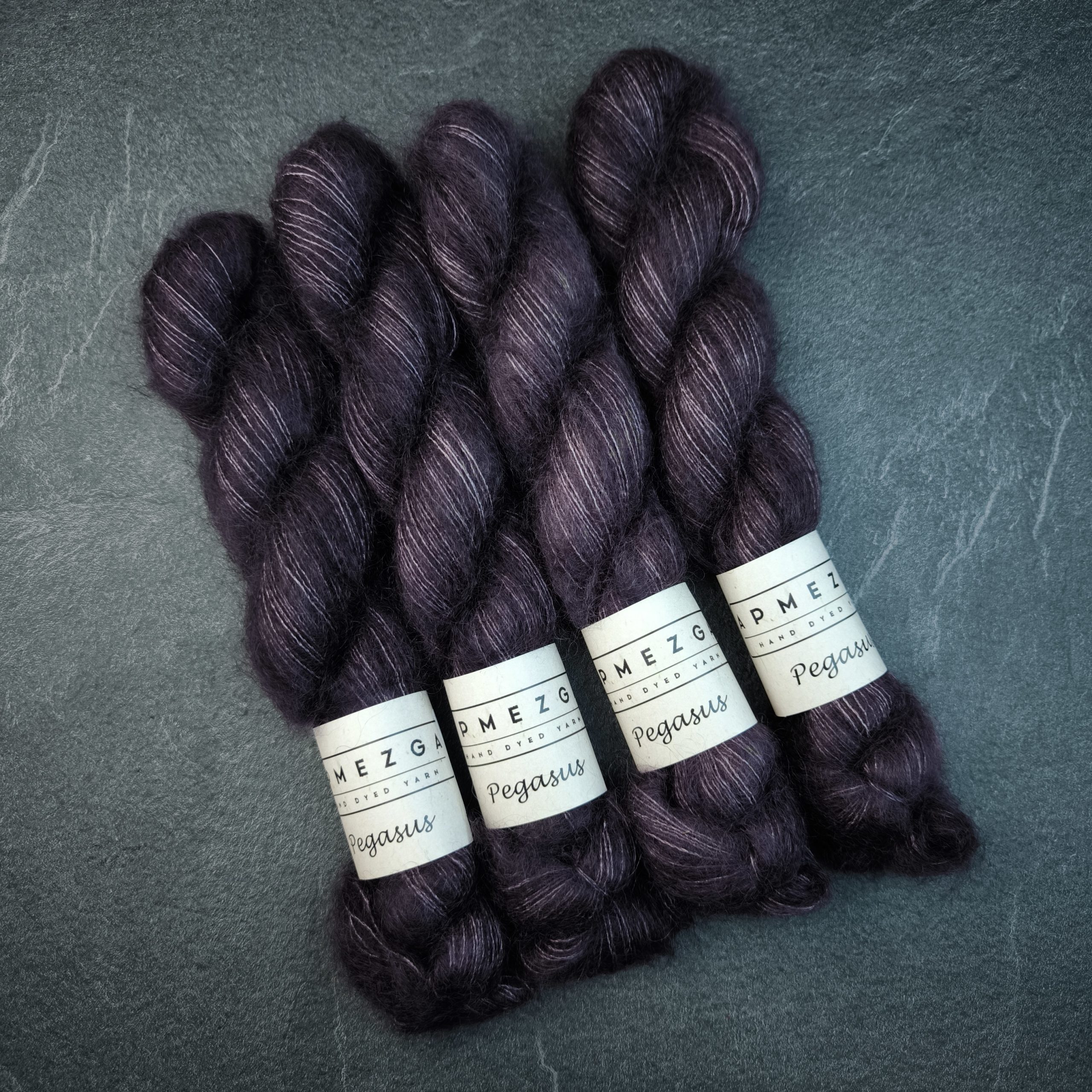 Pegasus (Kid mohair with silk) (7) F-364