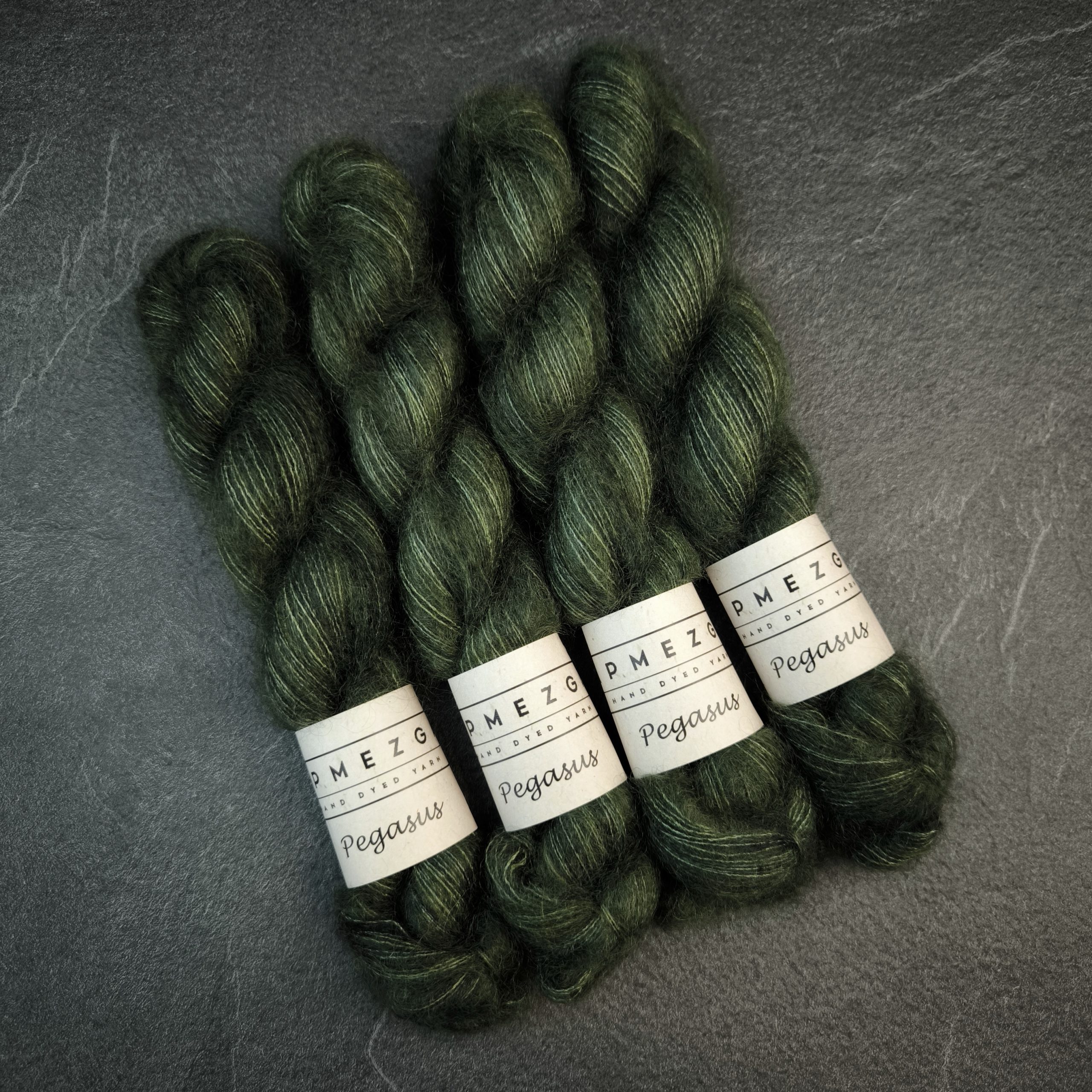 Pegasus (kid mohair with silk) (9) F-383